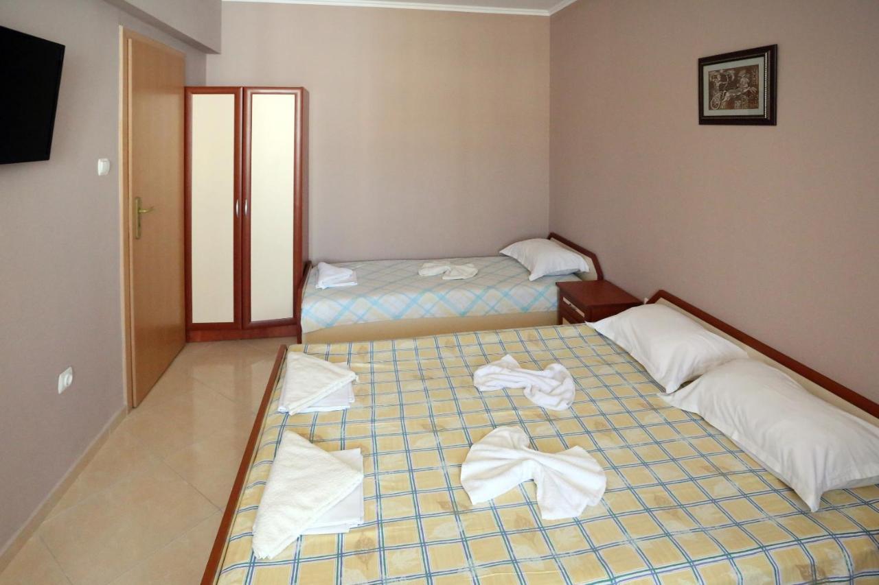 Apartments Dani Pomorie Esterno foto
