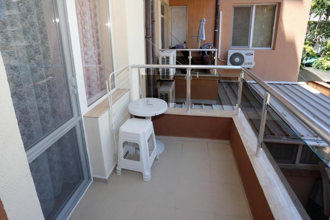 Apartments Dani Pomorie Esterno foto