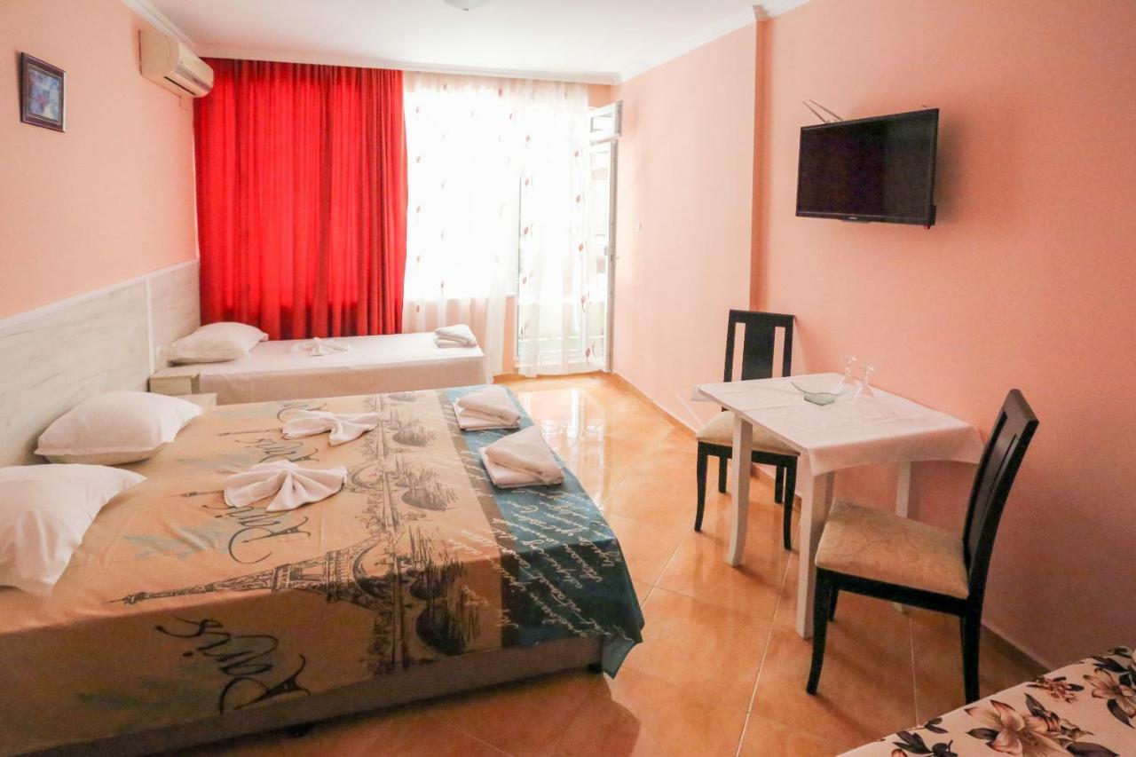 Apartments Dani Pomorie Esterno foto