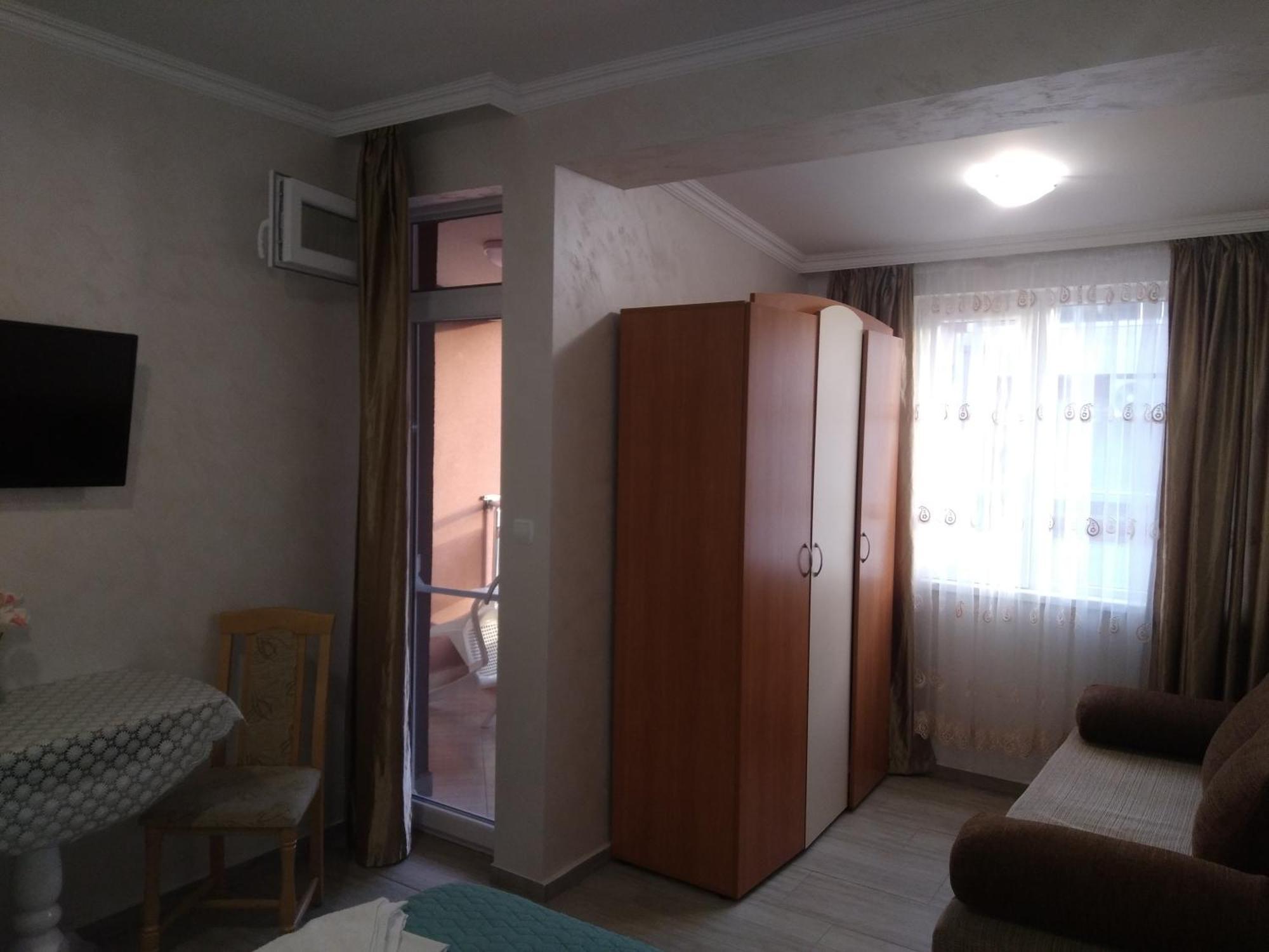 Apartments Dani Pomorie Esterno foto