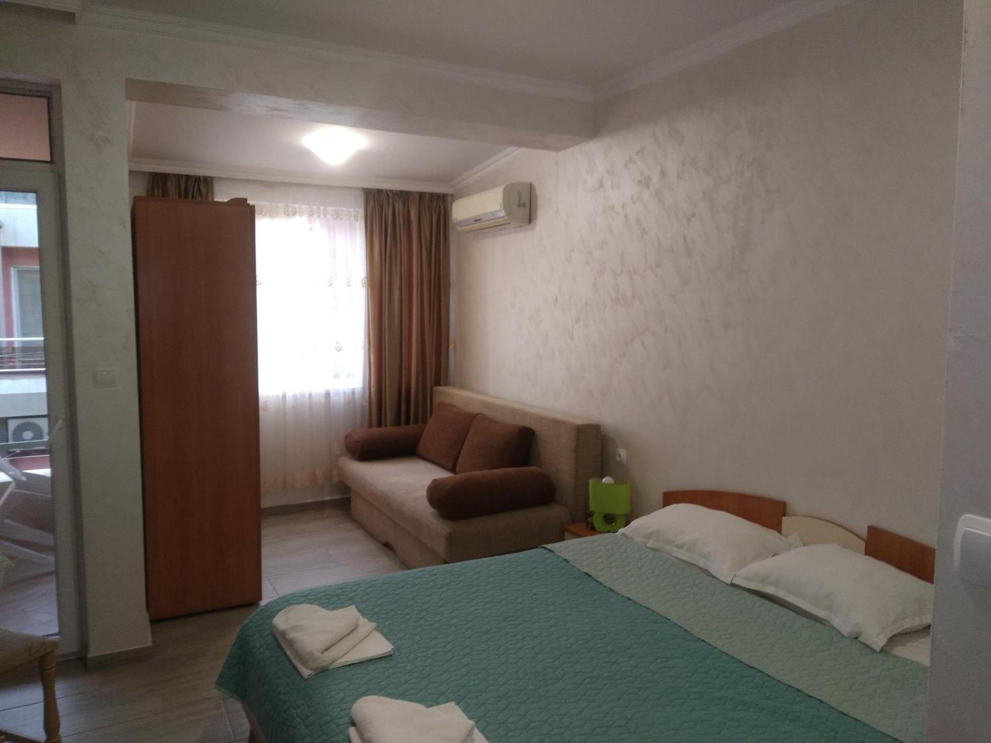 Apartments Dani Pomorie Esterno foto